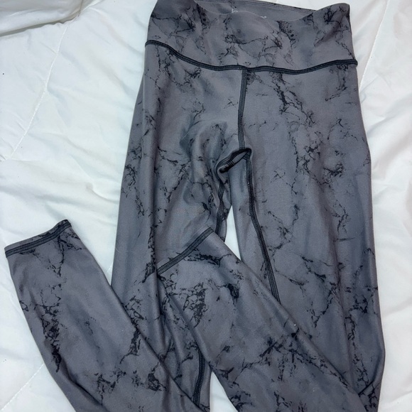 BECCA Pants - BECCA Gray Marble Leggings size small